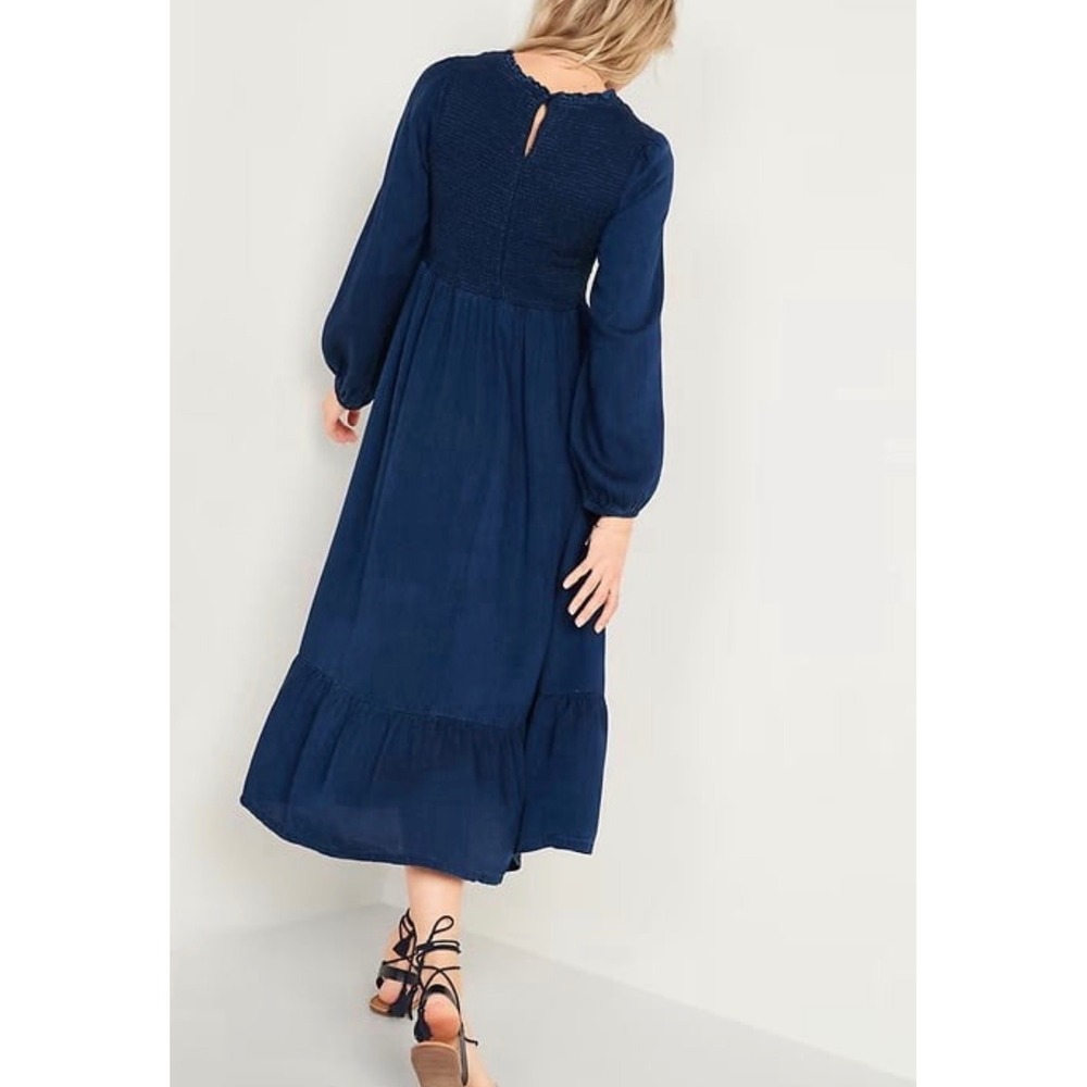 Old Navy Womens Medium Blue Smocked Long Sleeve Tiered Lyocell Midi Dress - Picture 2 of 11